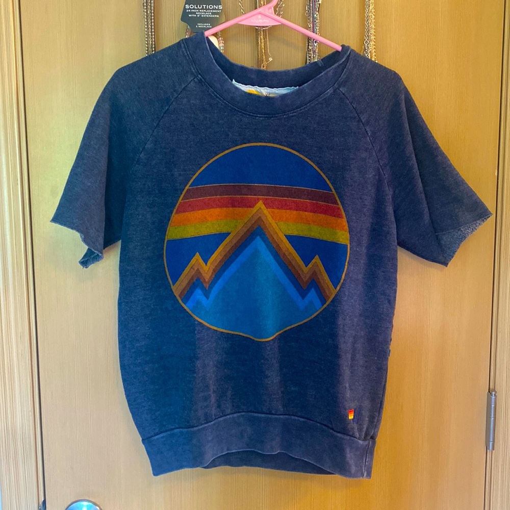 Aviator Nation Short sleeved sweatshirt top. Rare print. Excellent condition!
